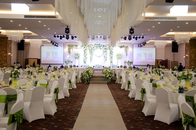 Tổ Chức Sự Kiện Tiệc Cưới Đám Cưới Chuyên Nghiệp